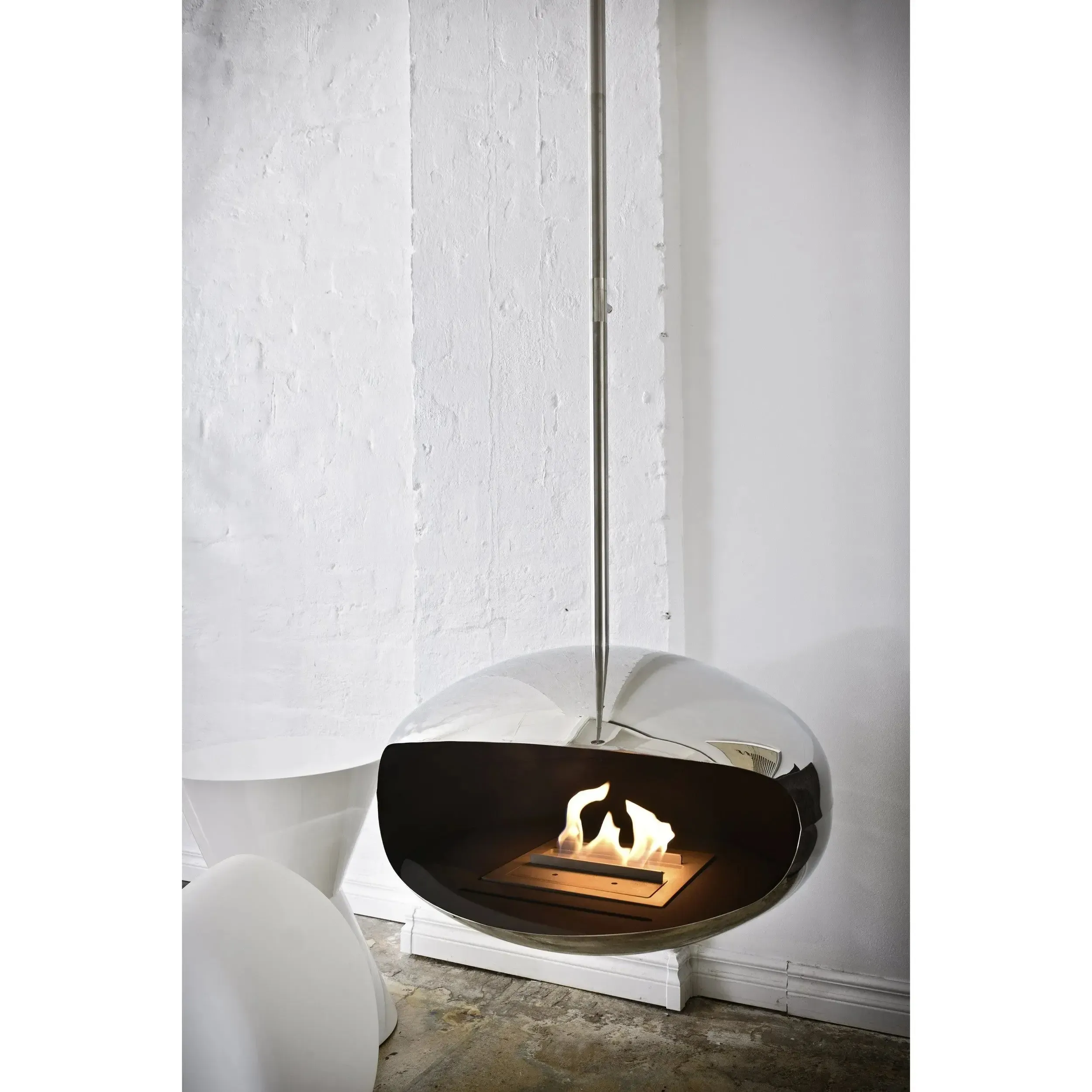 Cocoon Aeris Hanging Ethanol Fireplace - Stainless Steel With Angled Pole - Image 5