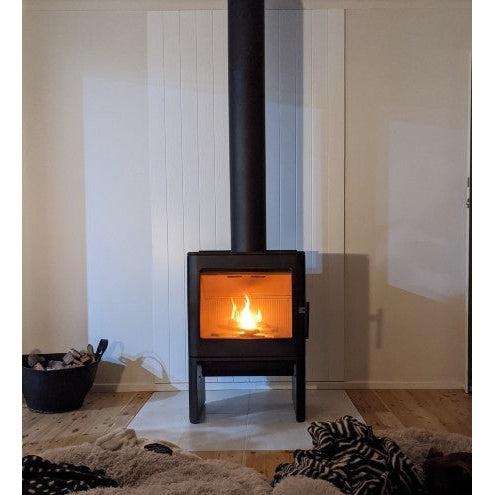 Hergom E-40 Freestanding Wood Fireplace - Image 3