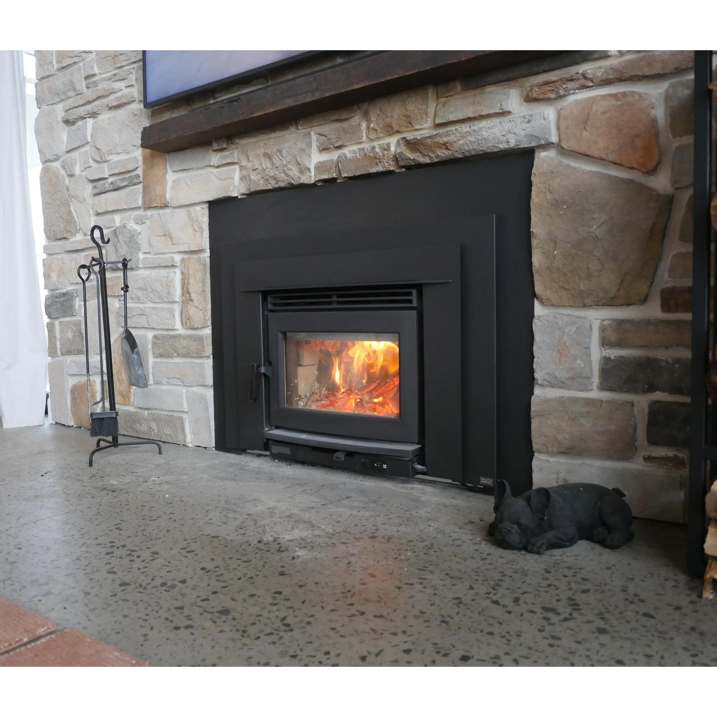 Pacific Energy Neo 2.5 Inbuilt Wood Fireplace - Image 4