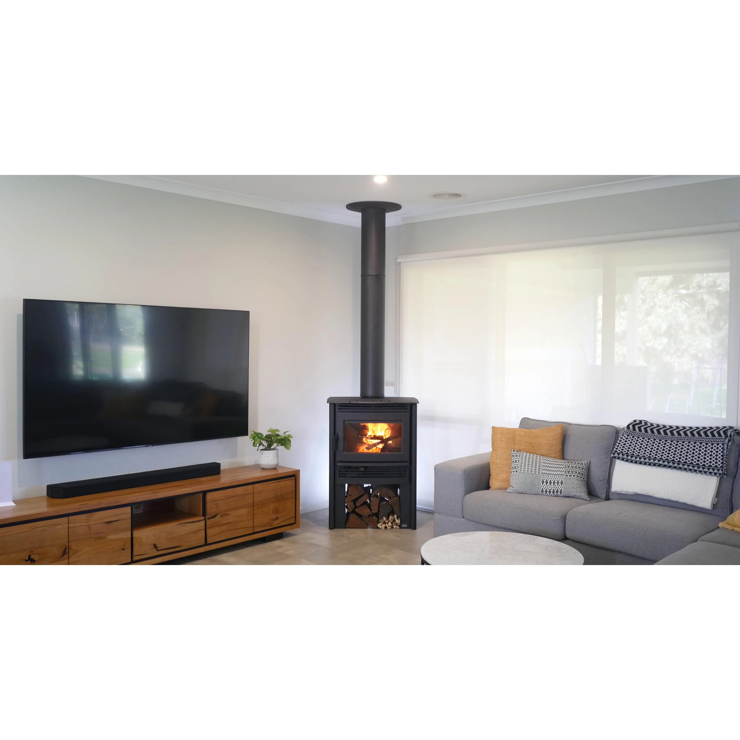 Pacific Energy Neo 2.5 Freestanding Wood Fireplace - Image 2
