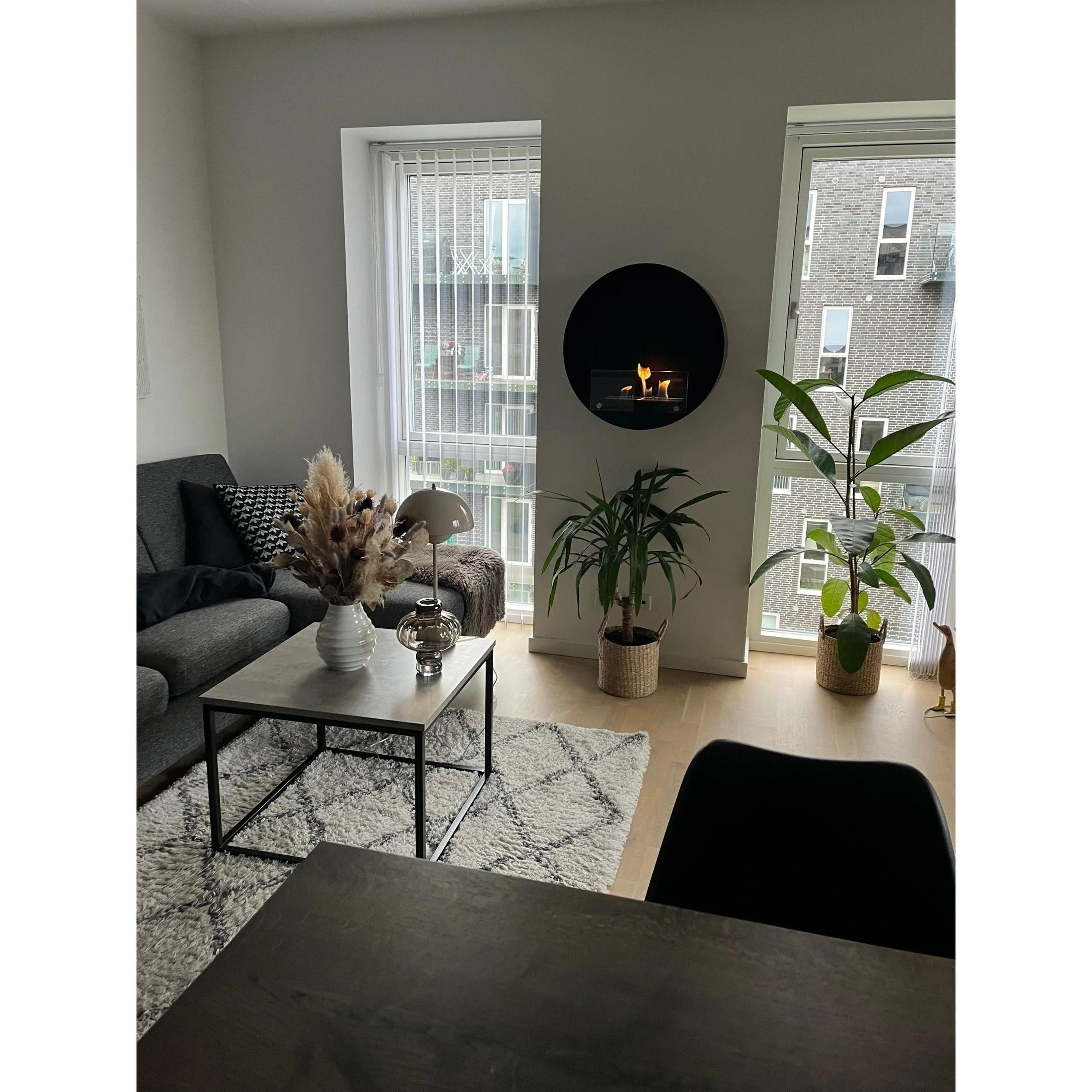 Foco Delaware Black Wall Mounted Ethanol Fireplace - Image 3